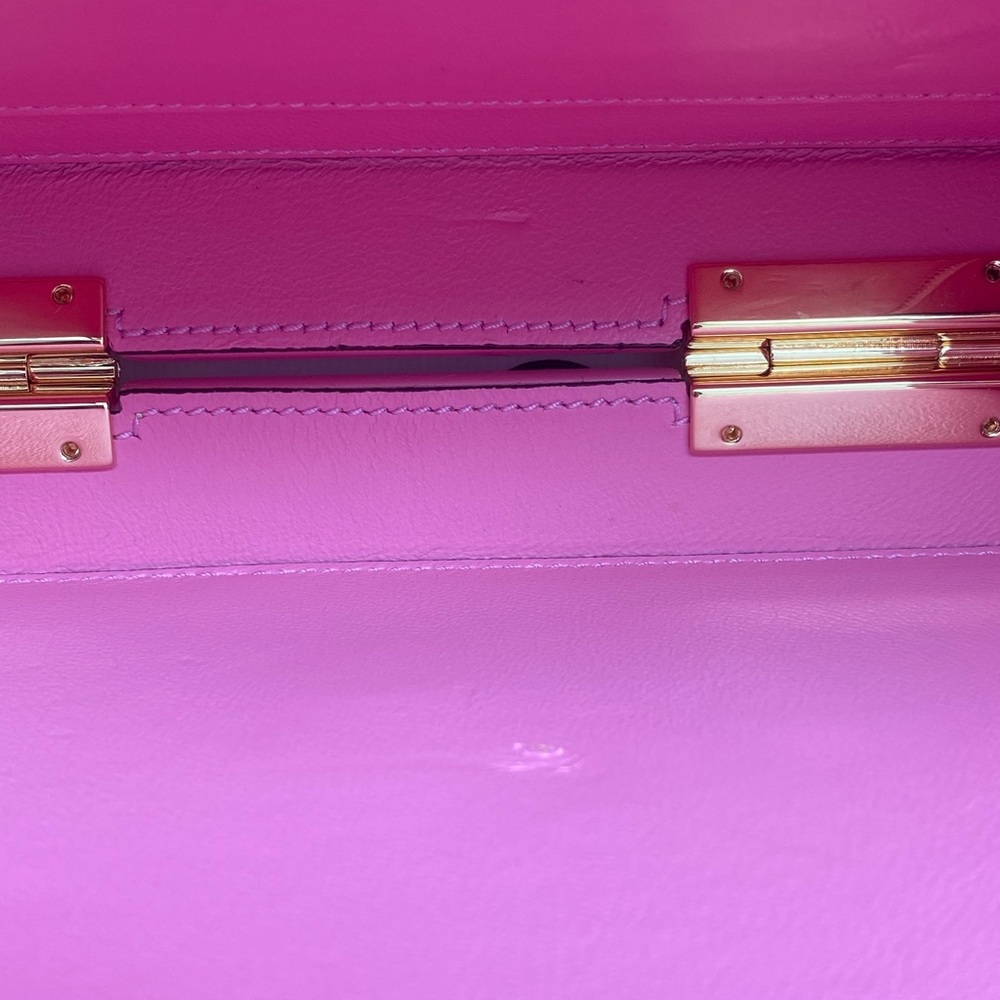 Gucci Limited Edition Sylvie 1969 Plexiglass Mini Bag w/ gold hardware and chain - Picture 10 of 16